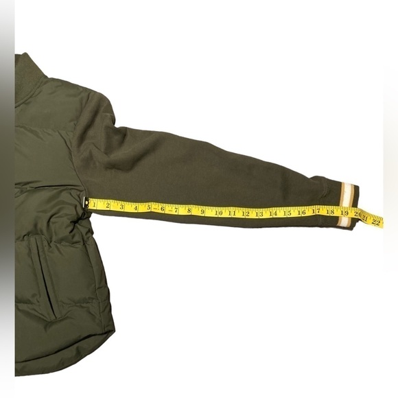 Abercrombie & Fitch - Women’s Puffer Jacket - Picture 13 of 13